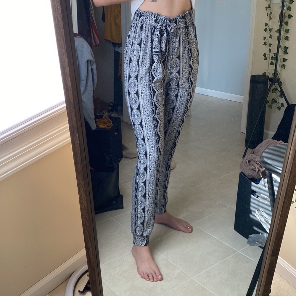 Pattern pants - Picture 2 of 3